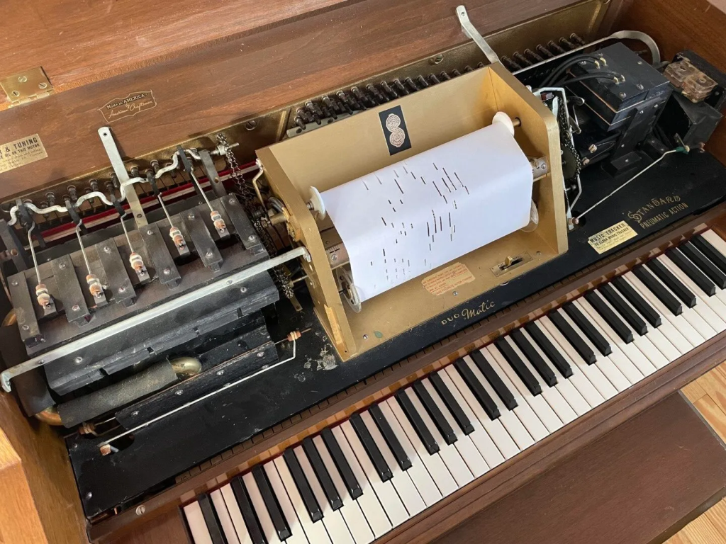 What Are Modern Player Pianos?